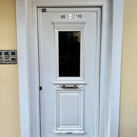 City Centre Apartment Патра Екстериор снимка